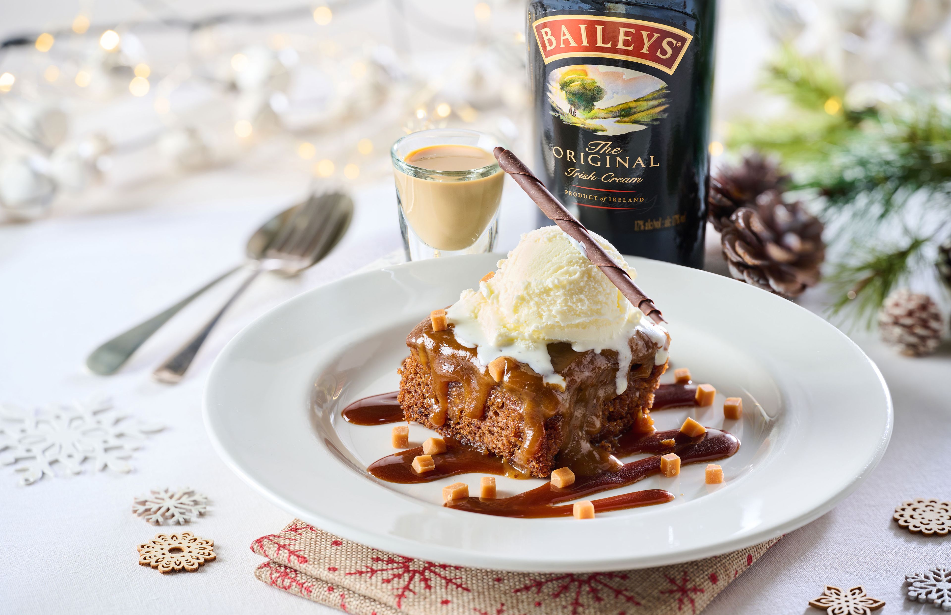 Festive Lunch & Dinner at The Spiral Weave in Kirkcaldy